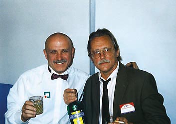 Mistr sv�ta v billiardov�ch tric�ch B. Wolkowski p�i p��telsk�m rozhovoru s P. Janou�kem (TRH Z�BAVY)